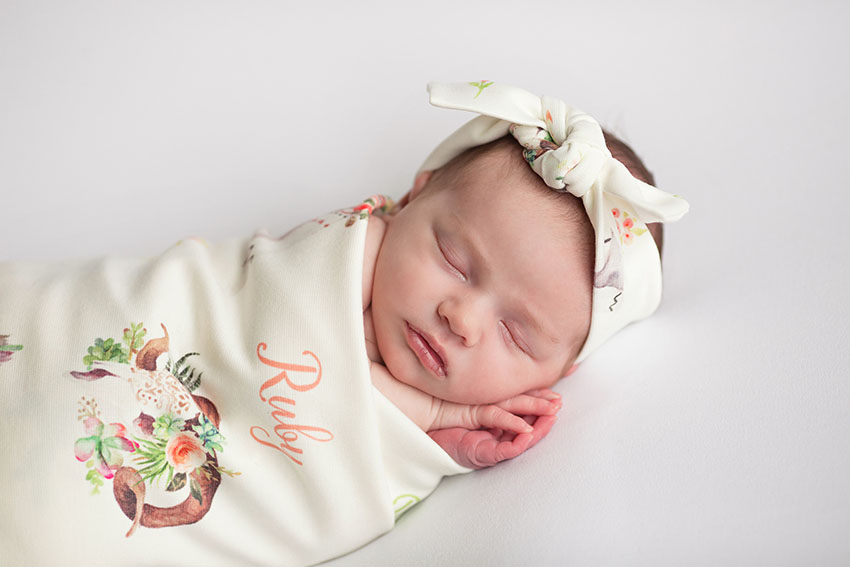 Bebek Kundaklamak Doğru mu? Bebek Nasıl Kundaklanır?