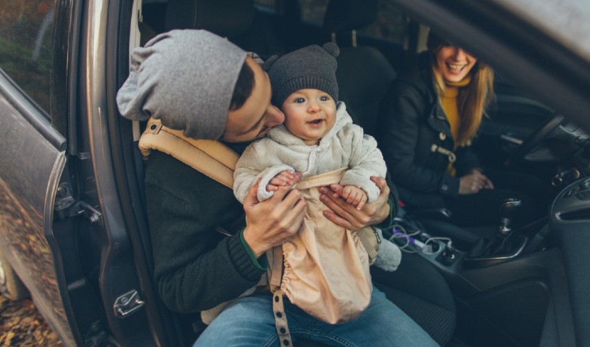 Bebekle Araba Yolculuğuna Çıkarken Alman Gereken 8 Önlem