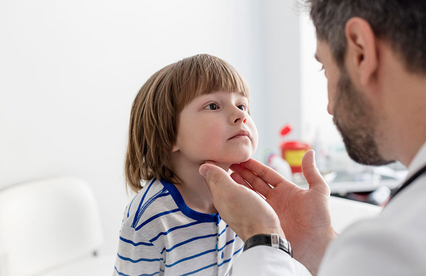 Çocuklarda Bademcik Büyümesi Nedenleri ve Tedavisi