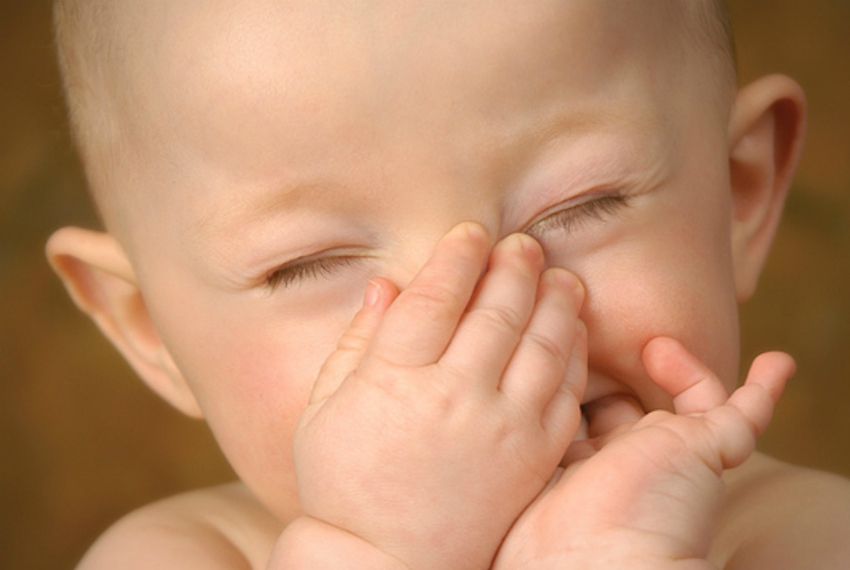 Bebeklerde Ağız Kokusu Neden Olur, Nasıl Geçer?