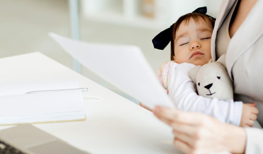 Doğum Sonrası Ücretsiz İzin Hangi Şartlarda Kullanılır?