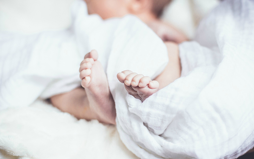 sünnetli bebek bakımı sünnet sonrası şişlik