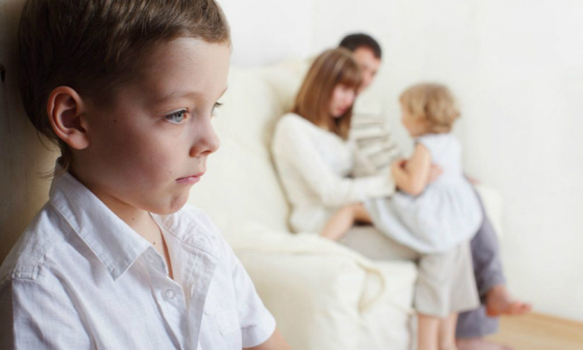 kardeş kıskançlığı belirtileri