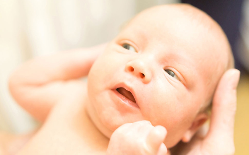 Bıngıldak çökmesi belirtileri bebeklerde bıngıldak çökmesi