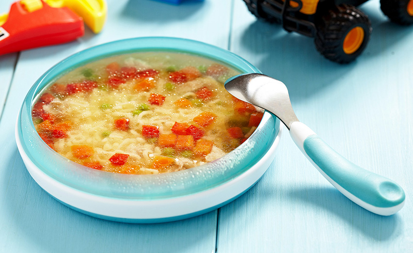 Bebeklere kemik suyu çorbası Bebekler için kemik suyu çorbası tarifi