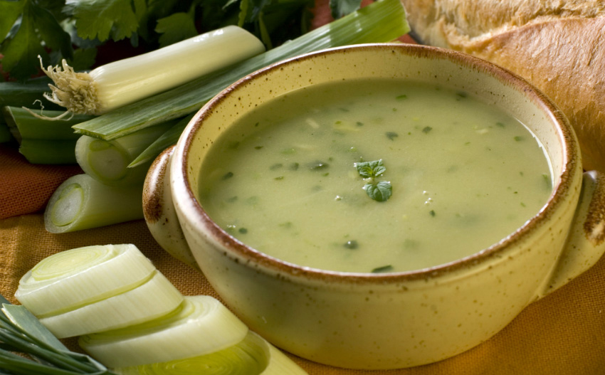 Bebeklere pırasa çorbası Bebeklere pırasa çorbası tarifi
