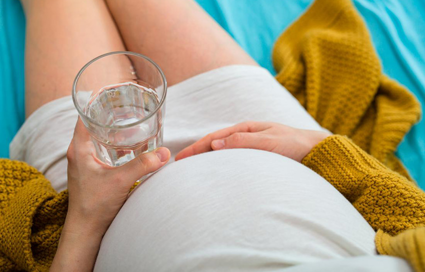 Hamilelikte ağız kuruluğuna ne iyi gelir Hamilelikte ağız kuruluğu nasıl geçer