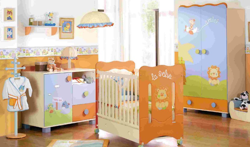 hayvan desenli kız bebek odası