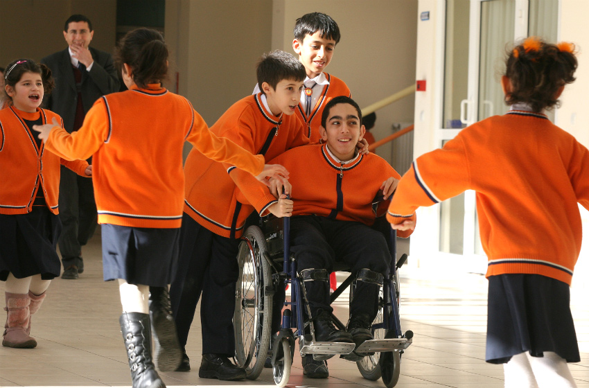 kaynaştırma eğitiminin engelli çocuğa faydaları nelerdir