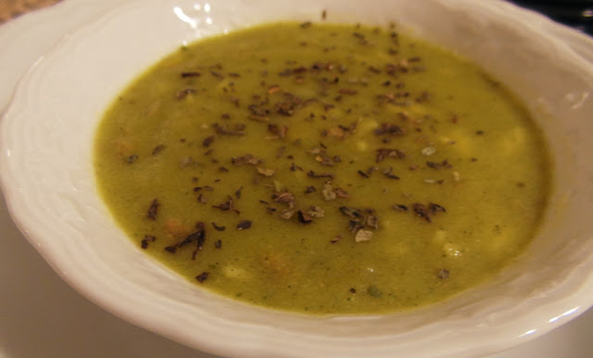 Kıymalı brokoli çorbası tarifi